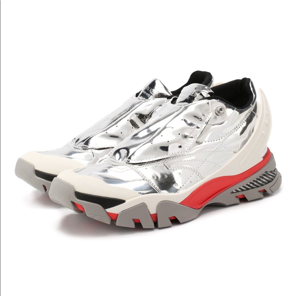 CALVIN KLEIN 205W39NYC CARLA